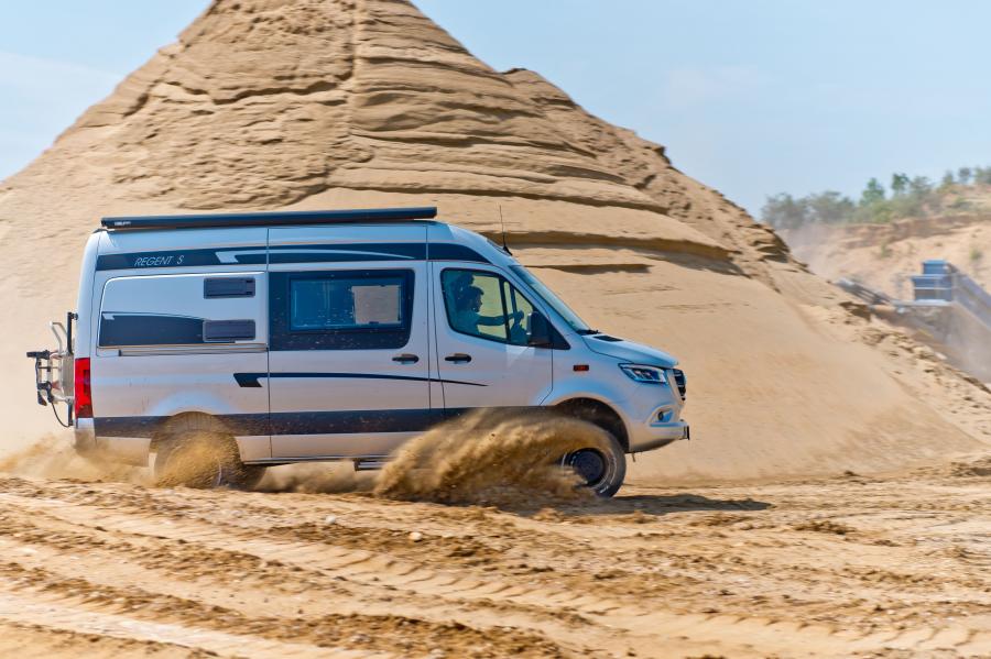  La Strada Regent S 4x4 2019 года  (фото 17 из 22)